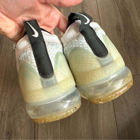 Nike Air VaporMax 2021 Flyknit Monochrome Size 9 main image 7